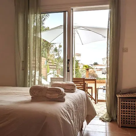 Aura - In Villa Peyia